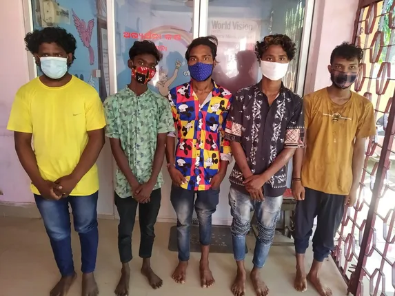 ଡକାୟତି ଉଦ୍ୟମ ପଣ୍ଡ, ୫ ଗିରଫ