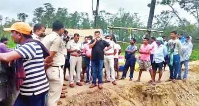 ଉଦୟପୁରରେ ପୁଣି ପାଚେରି ନିର୍ମାଣ ଉଦ୍ୟମ: ବଙ୍ଗ ପ୍ରଶାସନ-ମେରାଇନ ପୁଲିସ ମୁହାଁମୁହିଁ