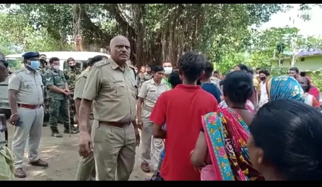 ବିବାହିତ ବ୍ୟକ୍ତିଙ୍କ ମୃତ୍ୟୁକୁ ନେଇ ଉତ୍ତେଜନା, ଶବ ରଖି ରାସ୍ତା ଅବରୋଧ