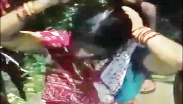 ମହିଳାଙ୍କୁ ଲଣ୍ଡା କରି ଚୂନକାଳି ବୋଳିଲେ