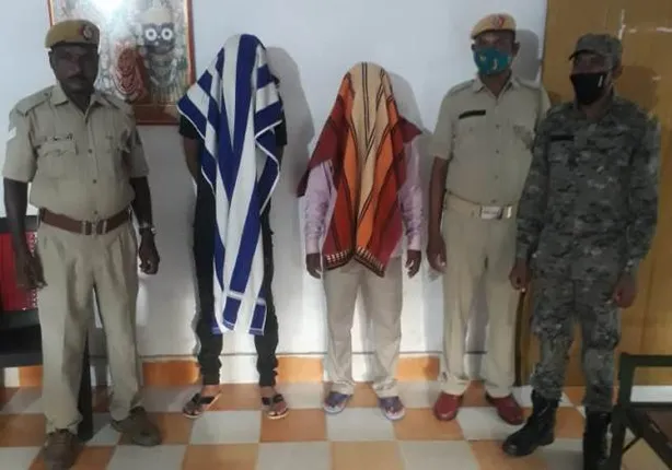 ବିସ୍ଥାପିତଙ୍କ ଟଙ୍କା ହଡ଼ପ ଘଟଣା: ପୂର୍ବତନ ଆର୍‌ଆଇ, ବ୍ୟାଙ୍କ କର୍ମଚାରୀ ଗିରଫ