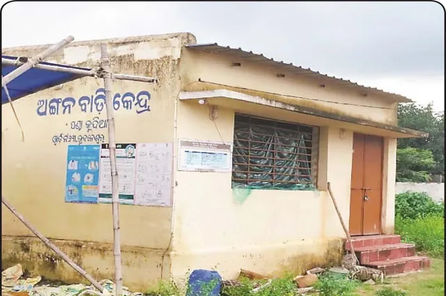 ବିସ୍ଥାପିତ କଲେ କିନ୍ତୁ ସୁବିଧା ଦେବାକୁ ଭୁଲିଗଲେ;  ୩ ବର୍ଷ ହେଲା ୪୦୦ ପରିବାର ଦହଗଞ୍ଜ