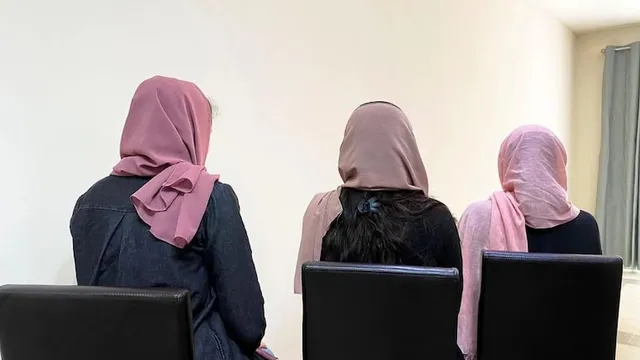 ଯେଉଁ ମହିଳାମାନଙ୍କ କାମ ପୁରୁଷମାନେ କରିପାରୁଛନ୍ତି ସେ ମହିଳାମାନେ ଘରେ ରୁହନ୍ତୁ: କାବୁଲ୍‌ର ତାଲିବାନ୍‌ ମେୟର୍‌