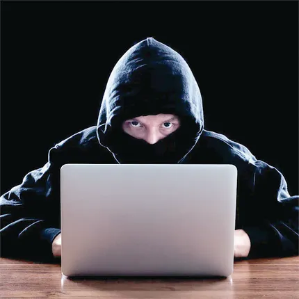 ଅନ୍‌ଲାଇନ୍‌ ପୁଞ୍ଜିନିବେଶକଙ୍କୁ ସତର୍କ କଲା କ୍ରାଇମ୍‌ବ୍ରାଞ୍ଚ: ଆକାଉଣ୍ଟ ଶୂନ କରି ଦେଉଛନ୍ତି ହଂକଂ, କାମ୍ବୋଡ଼ିଆ ଠକ