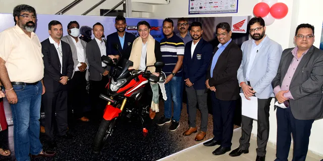 ହୋଣ୍ଡା ସିବି୨୦୦ଏକ୍ସର ଡେଲିଭରି ଆରମ୍ଭ