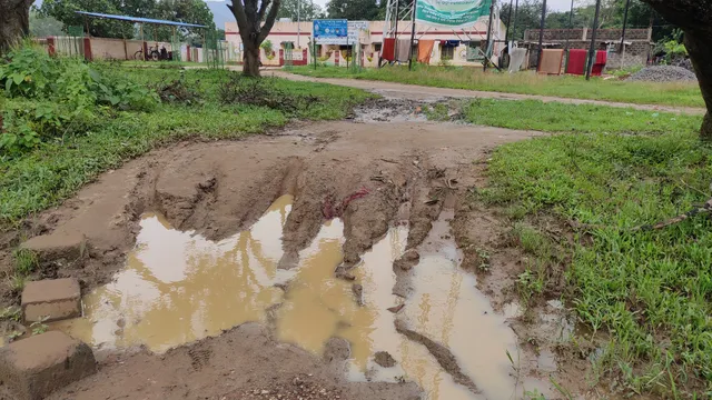 ଚିକିତ୍ସାଳୟକୁ ‌କେମିତି ଯିବେ ରୋଗୀ? ପହଞ୍ଚୁନି ଗାଡି, ଚିକିତ୍ସା ପାଇଁ ଚାଲି ଯିବାକୁ ପଡୁଛି