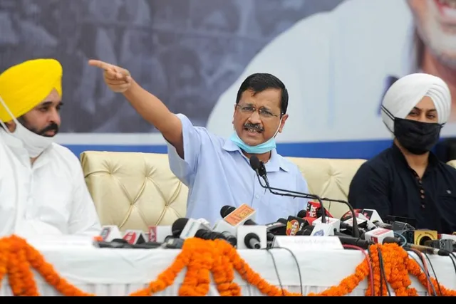 ୬ ପ୍ରତିଶ୍ରୁତି ସହ ଦିଲ୍ଲୀ ଭଳି ପଞ୍ଜାବରେ ‘ହେଲ୍‌ଥ୍‌ ଗ୍ୟାରେଣ୍ଟି ଅଫର୍‌’ ଦେଲେ କେଜ୍ରିୱାଲ୍‌