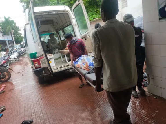 ଚିତ୍ରକୋଣ୍ଡା ଏବଂ କଟକ ସଦର ବିଧାୟକଙ୍କ ସହଯୋଗରେ ମୃତଦେହକୁ ମିଳିଲା ଆମ୍ବୁଲାନ୍ସ