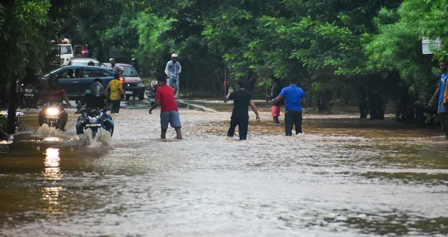 ନବୀନ ବସ୍ତିରେ ପାଣି ପଶିଲା, ୧୫ ଦୃଷ୍ଟିହୀନ ପରିବାର କଲବଲ