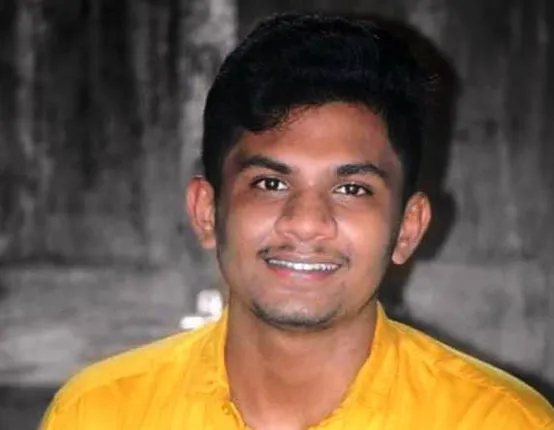 ଅଧୁରା ରହିଲା ଯୁକ୍ତ ତିନି ନାମ ଲେଖା, କଲେଜ ଛାତ୍ର ମୃତ, ଅଧ୍ୟାପକ ଗୁରୁତର