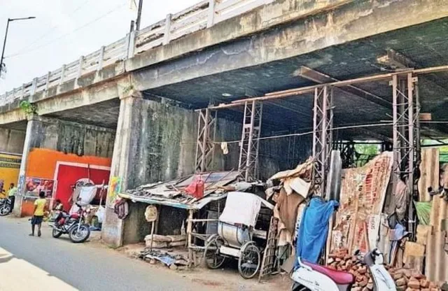 ସରି ଆସୁଛି ରାୟଗଡ଼ା ଓଭରବ୍ରିଜର ଆୟୁଷ: ଯାଞ୍ଚ ପାଇଁ ଆସୁଛନ୍ତି ବିଶେଷଜ୍ଞ ଟିମ୍, ନିଷେଧ ହେବ ଭାରୀଯାନ ଚଳାଚଳ