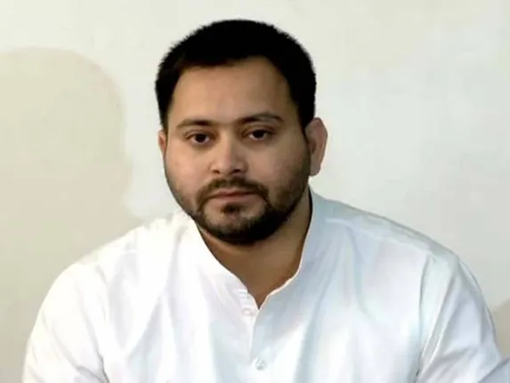 ମୁର୍ମୁଙ୍କ ବିରୋଧରେ ତେଜସ୍ବୀଙ୍କ ଅପମାନସୂଚକ ଟିପ୍ପଣୀ: ରାଷ୍ଟ୍ରପତି ଭବନରେ ପ୍ରତିମୂର୍ତ୍ତି ଚାହୁନା