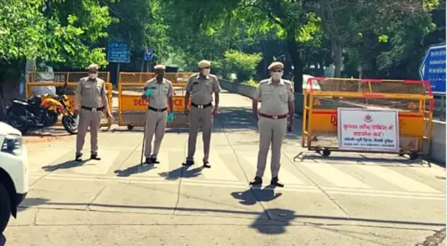 ଦିଲ୍ଲୀର ରୋହିଣୀ କୋର୍ଟରେ ଗୁଳିବିନିମୟ: ଗ୍ୟାଙ୍ଗଷ୍ଟାର ସମେତ ଦୁଇ ଆକ୍ରମଣକାରୀଙ୍କ ମୃତ୍ୟୁ