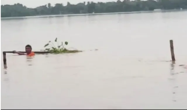 ବନ୍ୟାଜଳରେ ଭାସି ଯାଇଥିବା ବାପାପୁଅଙ୍କ ମୃତଦେହ ଉଦ୍ଧାର