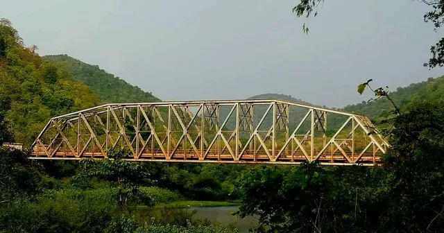 ବ୍ରିଟିଶ ଅମଳର ପାତ୍ରପୁଟ ବ୍ରିଜକୁ ନ ଭାଙ୍ଗିବାକୁ ଲୋକଙ୍କ ଦାବି