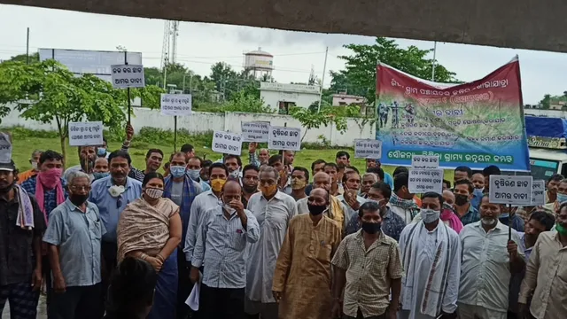 ମରୁଡ଼ି ଅଞ୍ଚଳ ଘୋଷଣା ପାଇଁ ତହସିଲଦାରଙ୍କୁ ଦାବିପତ୍ର