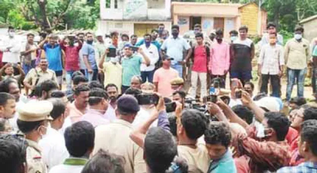 ଉଗ୍ର ହେଉଛନ୍ତି ପଡ଼ୋଶୀ, ଅଶାନ୍ତିରେ ଦିନ କାଟୁଛନ୍ତି ସୀମାନ୍ତ ଲୋକ