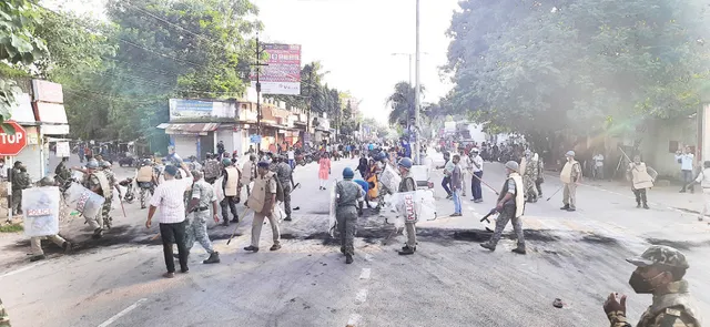 ଟାଉନ୍‌ ଥାନାରେ ହାଜତ ମୃତ୍ୟୁ! ବରଗଡ଼ ସହର ଅଶାନ୍ତ, ଜନତା-ପୁଲିସ୍‌ ଧସ୍ତାଧସ୍ତି