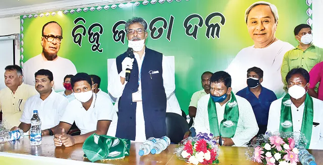 ବିଜେଡିରେ ମିଶିଲେ ମହେଶ, ଆଗକୁ ଆହୁରି ଅଧିକ ନେତା ବିଜେଡିକୁ ଆସିବେ: ସୁଦାମ ମାର୍ଣ୍ଡି