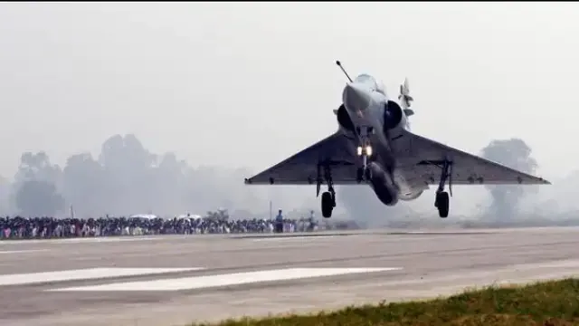 ଜାତୀୟ ରାଜପଥରେ ଜରୁରୀ ଅବତରଣ କରିବ ବାୟୁସେନା ବିମାନ, ଉଦଘାଟନ କରିବେ ରାଜନାଥ ଓ ଗଡ଼କରୀ