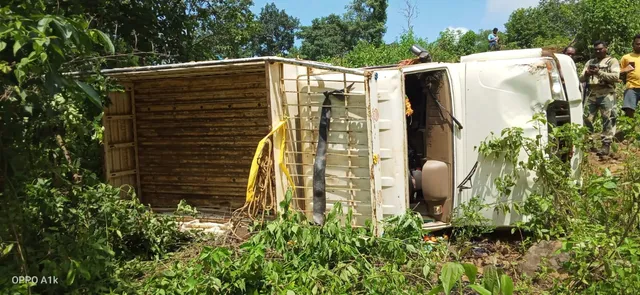 ହନ୍ତାଳଗୁଡ଼ା ଘାଟିରେ ପିକ୍‌ଅପ୍‌ ଓଲଟି ୧୩ ଗୁରୁତର, ୧୦ଜଣ ଆହତ