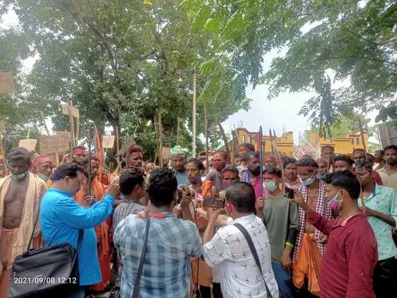 ଉଗ୍ର ହେଉଛି କ୍ରସର୍ ବିରୋଧୀ ଆନ୍ଦୋଳନ