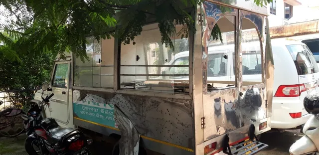 ଆର୍‌ଜିଏଚ୍‌ରେ ପଡ଼ିଛି ଲକ୍ଷ ଲକ୍ଷ ଟଙ୍କାର ଗାଡି: କାମରେ ଆସୁନି, ଖତ ଖାଉଛି