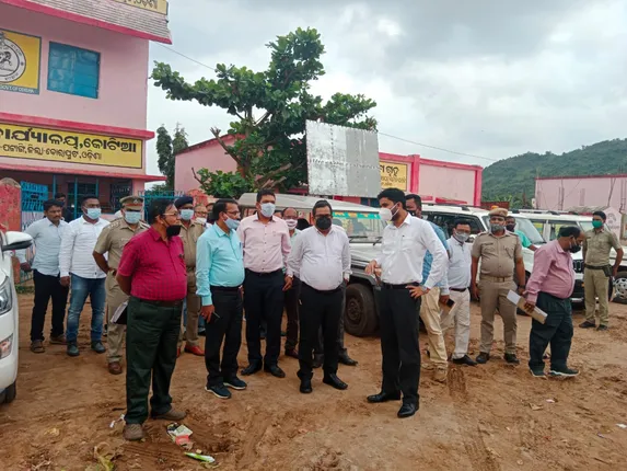 କୋଟିଆରେ ରାଜସ୍ବ ସଚିବ ; ମଡକାର, କୋଟିଆ ଓ ଜାନିଗୁଡାରେଲୋକଙ୍କ ସହ ଆଲୋଚନା