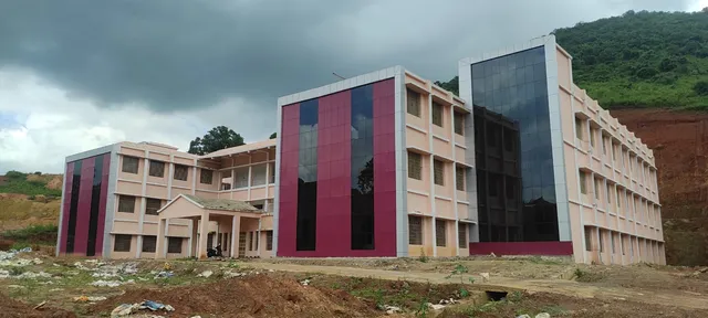 ମାଟିରେ ମିଶିବ କୋରାପୁଟ ମଡେଲ୍‌ କଲେଜ୍‌ ! ଦୂରଦୃଷ୍ଟିର ଅଭାବ, ପାଣିରେ ପଡିବ ୧୨ କୋଟି ଟଙ୍କା 