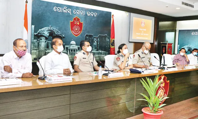 ବିଭିନ୍ନ ପୂଜା କମିଟି ସହ ପୁଲିସର ବୈଠକ: ଏଥର ଆଡ଼ମ୍ବରରେ ହେବନି ଦୁର୍ଗାପୂଜା