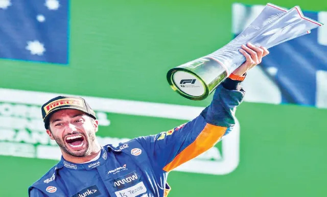 ଇଟାଲିଆନ୍‌ ଗ୍ରାଁ ପ୍ରି ଜିତିଲେ ରିକାର୍ଡୋ: ଦୁର୍ଘଟଣା ଯୋଗୁଁ ହାମିଲ୍‌ଟନ୍‌ ଓ ଭର୍ସ୍ତାପେନ୍‌ ରେସ୍‌ ଶେଷ କରିପାରିଲେନି