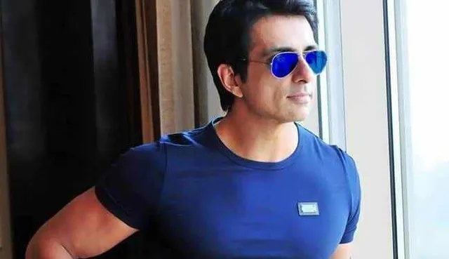 ବିଳମ୍ବିତ ରାତ୍ରୀରେ ଶେଷ ହୋଇଛି ଅଭିନେତା ସୋନୁ ସୁଦ୍‌ଙ୍କ ମୁମ୍ବାଇ ଅଫିସରେ ଆୟକର ବିଭାଗ ଚଢ଼ାଉ