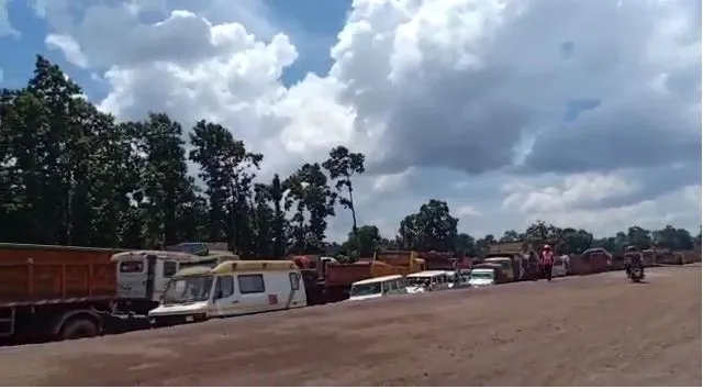 ଜାମରେ ଫସୁଛି ଆମ୍ବୁଲାନସ, ଅଧା ବାଟରେ ଛଟପଟ ହେଉଛନ୍ତି ରୋଗୀ