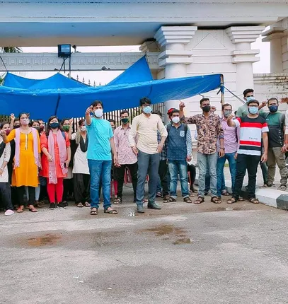 ମହାରାଜା ଶ୍ରୀରାମଚନ୍ଦ୍ର ଭଞ୍ଜଦେଓ ବିଶ୍ୱବିଦ୍ୟାଳୟରେ ଛାତ୍ରଛାତ୍ରୀଙ୍କ ଆନ୍ଦୋଳନ ଦ୍ବିତୀୟ ଦିନରେ, ରିଆଡମିସନ୍‌ ଫି ୨୦ ପ୍ରତିଶତ ଛାଡ଼ ପ୍ରତିଶ୍ରୁତି ଦେଲେ କର୍ତ୍ତୃପକ୍ଷ