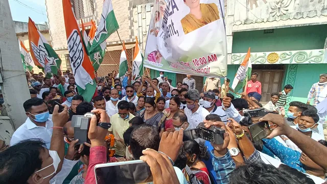 କଣ୍ଟାବାଞ୍ଜି: ମମିତା ମେହେରଙ୍କ ପରିବାର ବର୍ଗଙ୍କୁ ଭେଟିଲେ ଜାତୀୟ କଂଗ୍ରେସ ମହିଳା ସଭାନେତ୍ରୀ ନିତା ଡିସୁଜା