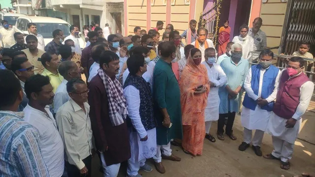 ମମିତା ମେହେରଙ୍କ ଘରେ ବିଜେପିର ଉଚ୍ଚ ପ୍ରତିନିଧି ଦଳ: ପରିବାରବର୍ଗଙ୍କ ସହ ଆଲୋଚନା