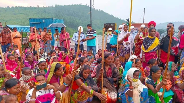 ଲୋଡିଂ ଏଜେନ୍ସିରେ ସଦସ୍ୟତା ବିବାଦ: ଷଷ୍ଠଦିନରେ ପହଞ୍ଚିଲା ରାସ୍ତାରୋକ