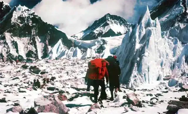 କୋଲକାତାରେ ପହଞ୍ଚିଲା ପାଞ୍ଚ ପର୍ବତାରୋହୀଙ୍କ ମୃତଦେହ