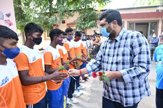 ନେହେରୁ କପ୍ ହକି ପାଇଁ ଟାଉନ ହାଇସ୍କୁଲ ଟିମର ଦିଲ୍ଲୀ ଗସ୍ତ, ଜିଲ୍ଲାପାଳ ଜଣାଇଲେ ଶୁଭେଚ୍ଛା