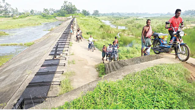 ପ୍ରସ୍ତାବ ଓ ପ୍ରତିଶ୍ରୁତିରେ ବିତୁଛି ବର୍ଷ ପରେ ବର୍ଷ: ସ୍ବପ୍ନରେ ରହିଯିବ କି ବଇଁଚୁଆ ହାଇ ଲେଭେଲ୍‌ ବ୍ରିଜ୍‌?