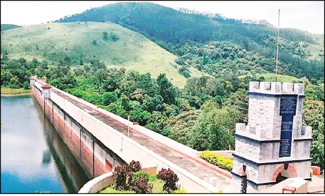 ମୁଲ୍ଲାପେରିୟାର ଡ୍ୟାମ୍ ଜଳସ୍ତର ପ୍ରସଙ୍ଗ: କେରଳ, ତାମିଲନାଡ଼ୁ ଉପରେ ବର୍ଷିଲେ ସୁପ୍ରିମ୍‌ କୋର୍ଟ