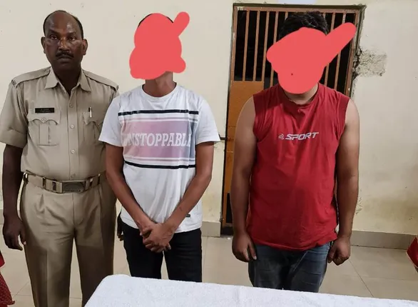 ସାଢ଼େ ୩ ଲକ୍ଷର ବ୍ରାଉନସୁଗାର ସହ ବାଇକ୍‌ ଜବତ, ୨ ବେପାରୀ ଗିରଫ 