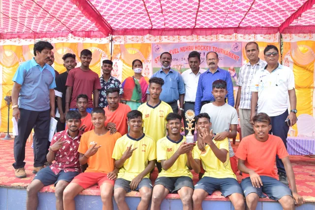 ସରିଲା ରାଜ୍ୟସ୍ତରୀୟ ନେହେରୁ କପ୍‌ ହକି : କନିଷ୍ଠରେ ଟାଉନ୍‌ ହାଇସ୍କୁଲ, ଉପକନିଷ୍ଠରେ ମ୍ୟୁନିସିପାଲ ହାଇସ୍କୁଲ ବିଜେତା