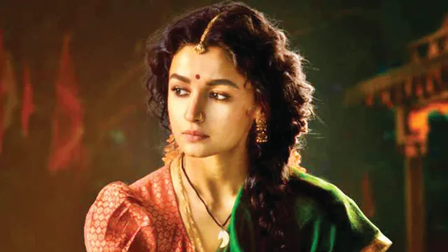 ନାୟିକାରାଜ୍ : ବଲିଉଡ୍ ଅଭିନେତ୍ରୀଙ୍କ ‘ସୁପରହିଟ୍‌’ ଛବିର ତାଲିକା ବି ବେଶ୍ ଲମ୍ବା