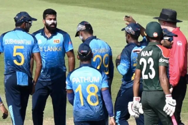 ଟି-୨୦ ବିଶ୍ବକପ୍ : ବାଂଲାଦେଶ-ଶ୍ରୀଲଙ୍କା ମ୍ୟାଚରେ ପଡ଼ିଆ ମଝିରେ ଉଚ୍ଚବାଚ, ଲିଟନ୍-ଲାହିରୁ ମୁହାଁମୁହିଁ