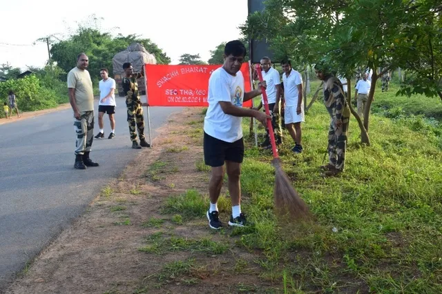 ଗ୍ରାମାଞ୍ଚଳରେ ପଛଘୁଞ୍ଚା ଦେଉଛି ସ୍ବଚ୍ଛ ଭାରତ ଅଭିଯାନ