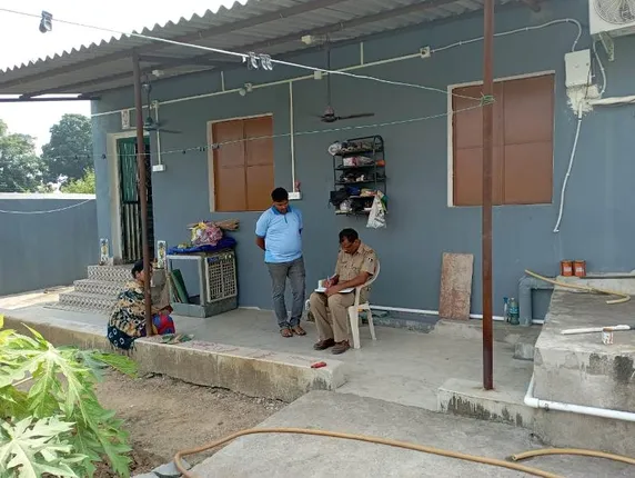 ଦୁଇଟି ଦୋକାନରୁ ତାଲା ଭାଙ୍ଗି ସ୍କୁଟି ଓ ଲକ୍ଷାଧିକ ଟଙ୍କା ଚୋରି, ସିସି କ୍ୟାମେରାରେ ଘଟଣା କଏଦ