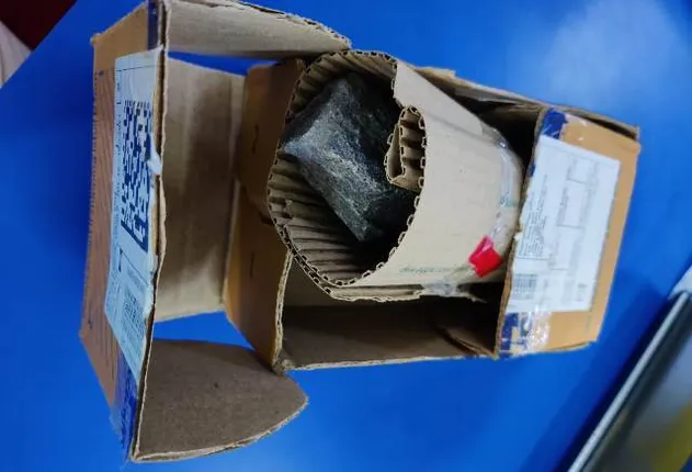 ମୋବାଇଲ ବଦଳରେ ପାର୍ସଲରେ ଆସିଲା ପଥର