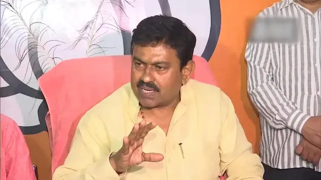 ଡ୍ରାଇଭର୍‌ଙ୍କୁ ଆକ୍ରମଣ ହେବାରୁ କାର୍‌ ନିୟନ୍ତ୍ରଣରୁ ବାହାରି ଯାଇ ଲଖିମ୍‌ପୁରରେ ଲୋକଙ୍କ ଉପରେ ଚଢ଼ିଗଲା: କେନ୍ଦ୍ରମନ୍ତ୍ରୀ ଅଜୟ ମିଶ୍ରା