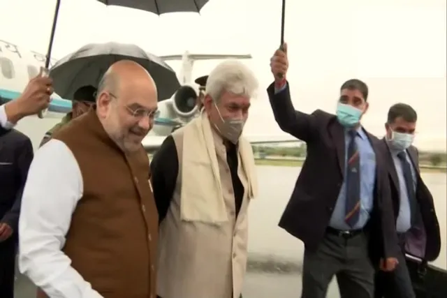 ୩ଦିନିଆ ଜମ୍ମୁ ଓ କଶ୍ମୀର ଗସ୍ତରେ ଯାଇ ଶ୍ରୀନଗରରେ ପହଞ୍ଚିଲେ ଗୃହମନ୍ତ୍ରୀ ଅମିତ ଶାହ